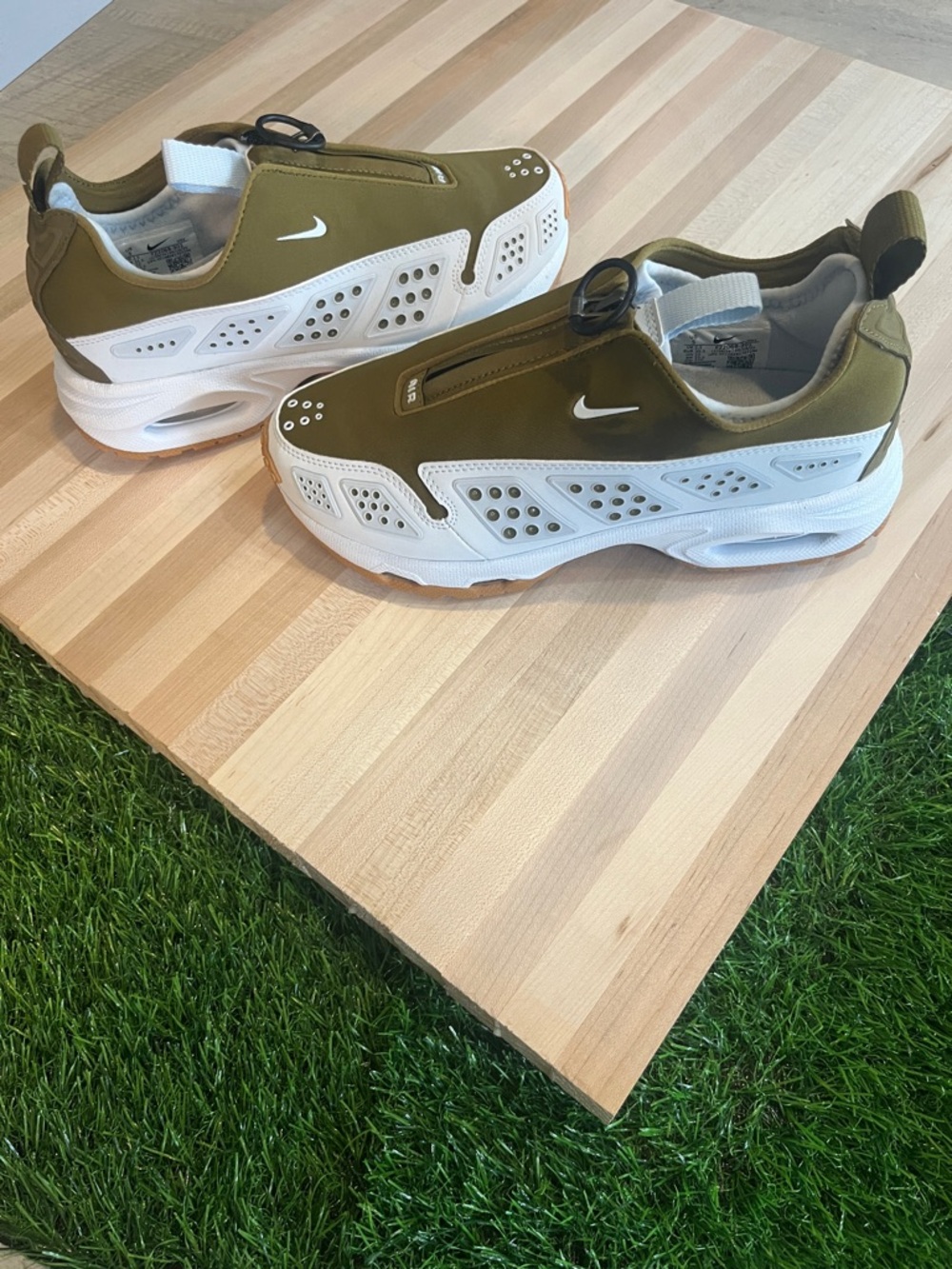 New Nike Air Max SNDR - Olive Flak